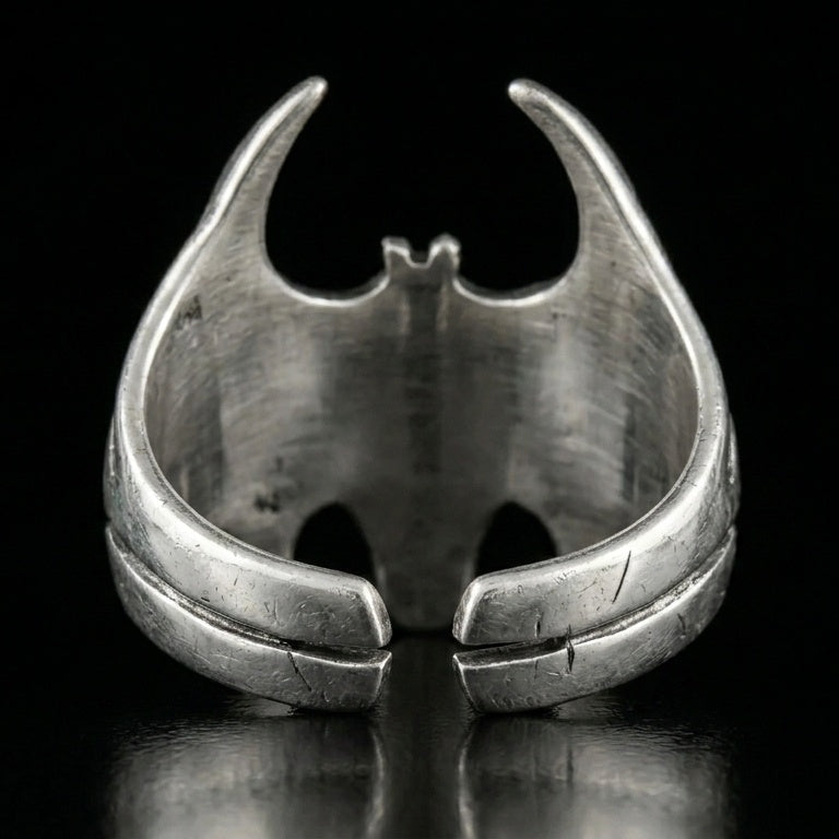 Cursed minimal ring